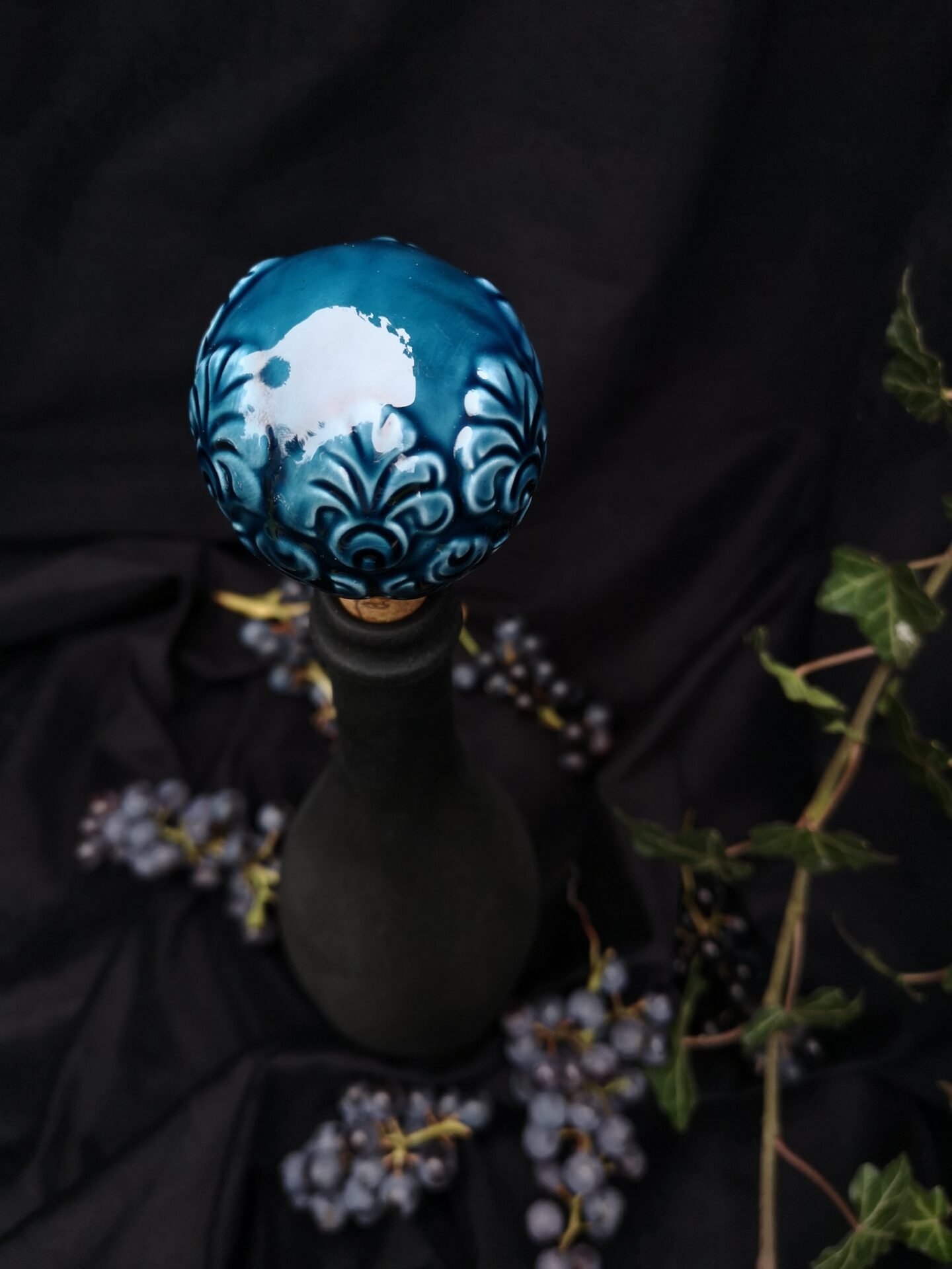 store_01GH3PA19DT5S64CY5FZFC6QWZ2Fassets2F1669559173134-IMG_20201110_144612.jpg Round Elegance Wine Cork - Blue color - Image 1