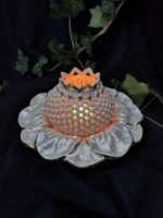 Blossoming Glow: Flower Bud-Shaped Candle Holder - Pearl white color - Image 3
