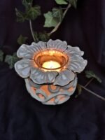 Elegant Flower Candle Holder with Golden Accents: Illuminate in Style - Pearl white / gold color
